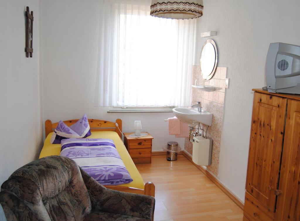 Alt Weeze Hotel Room photo